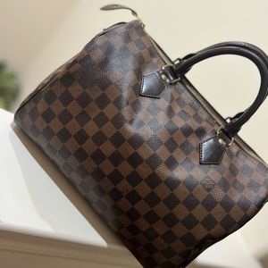 Louis Vuitton Speedy 30